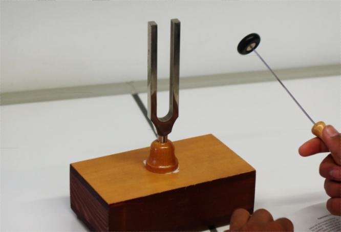 05_stimmgabel.jpg