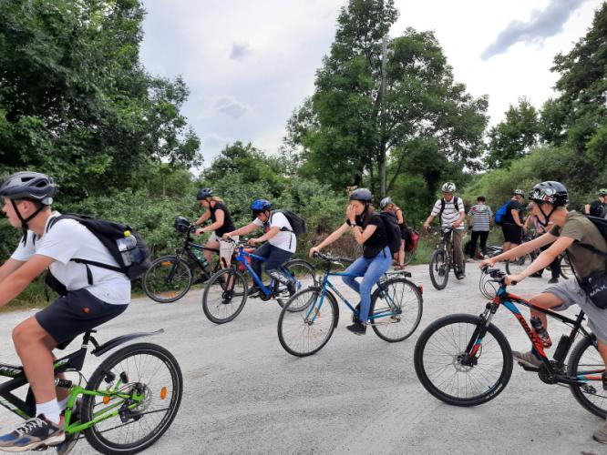 radtour2.jpg